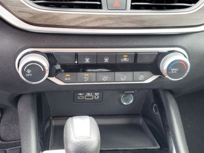 2024 Nissan Altima SV FWD