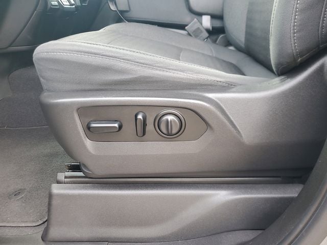 2020 Chevrolet Silverado 1500 2WD Crew Cab Short Bed LT