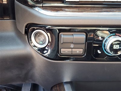 2023 GMC Sierra 1500 4WD Crew Cab Short Box Elevation with 3SB