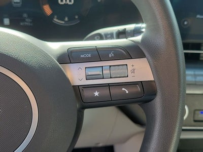 2025 Hyundai Kona SE